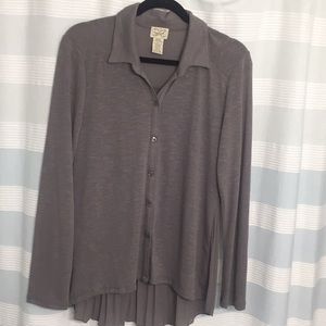 Pleated back button down